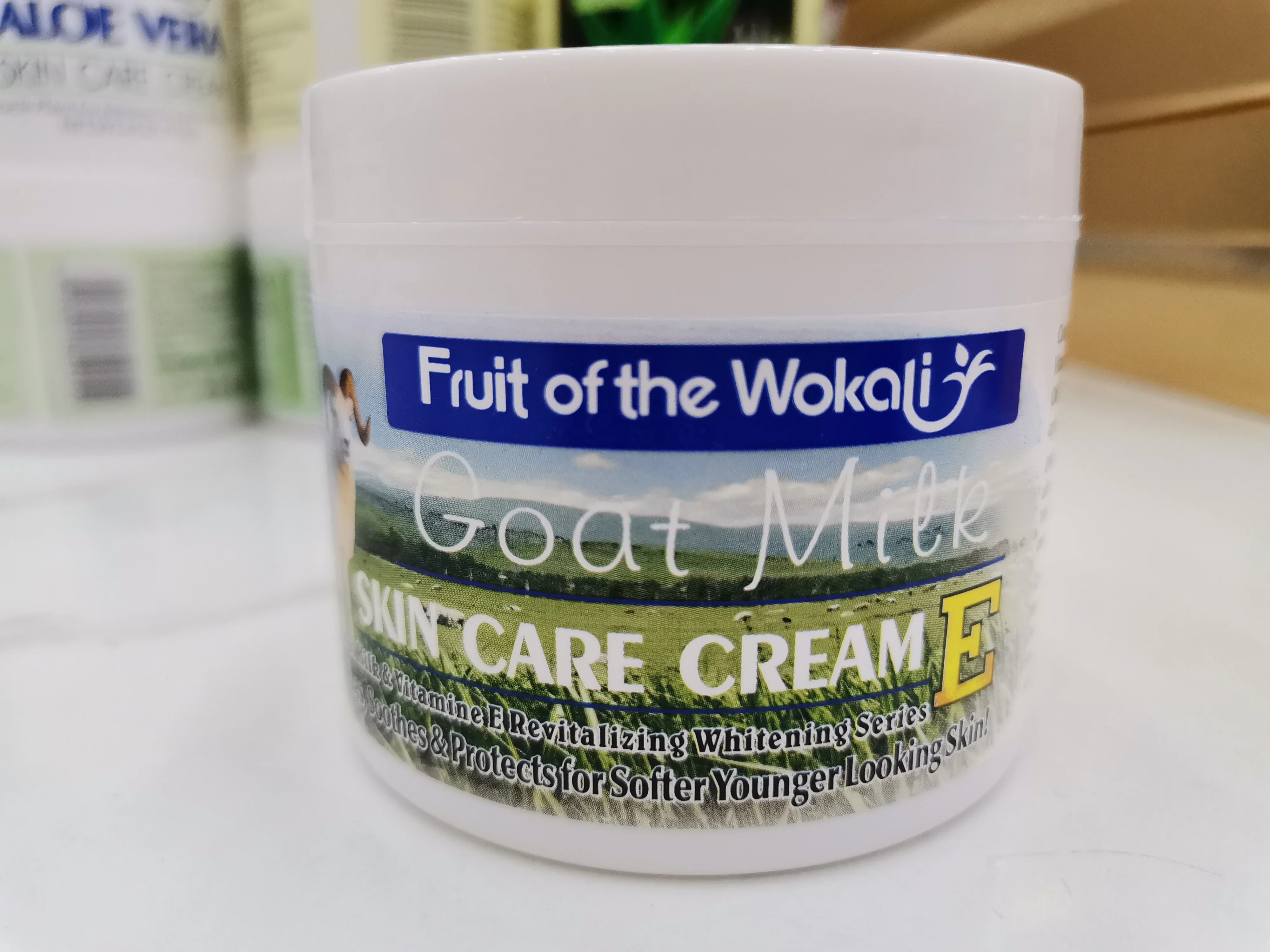 Best Seller Wokali  Pure Natural 115G Vitamin C Sun-aging Defense Skin Care Cream-Moisturizing, Whitening & Anti-Wrinkles