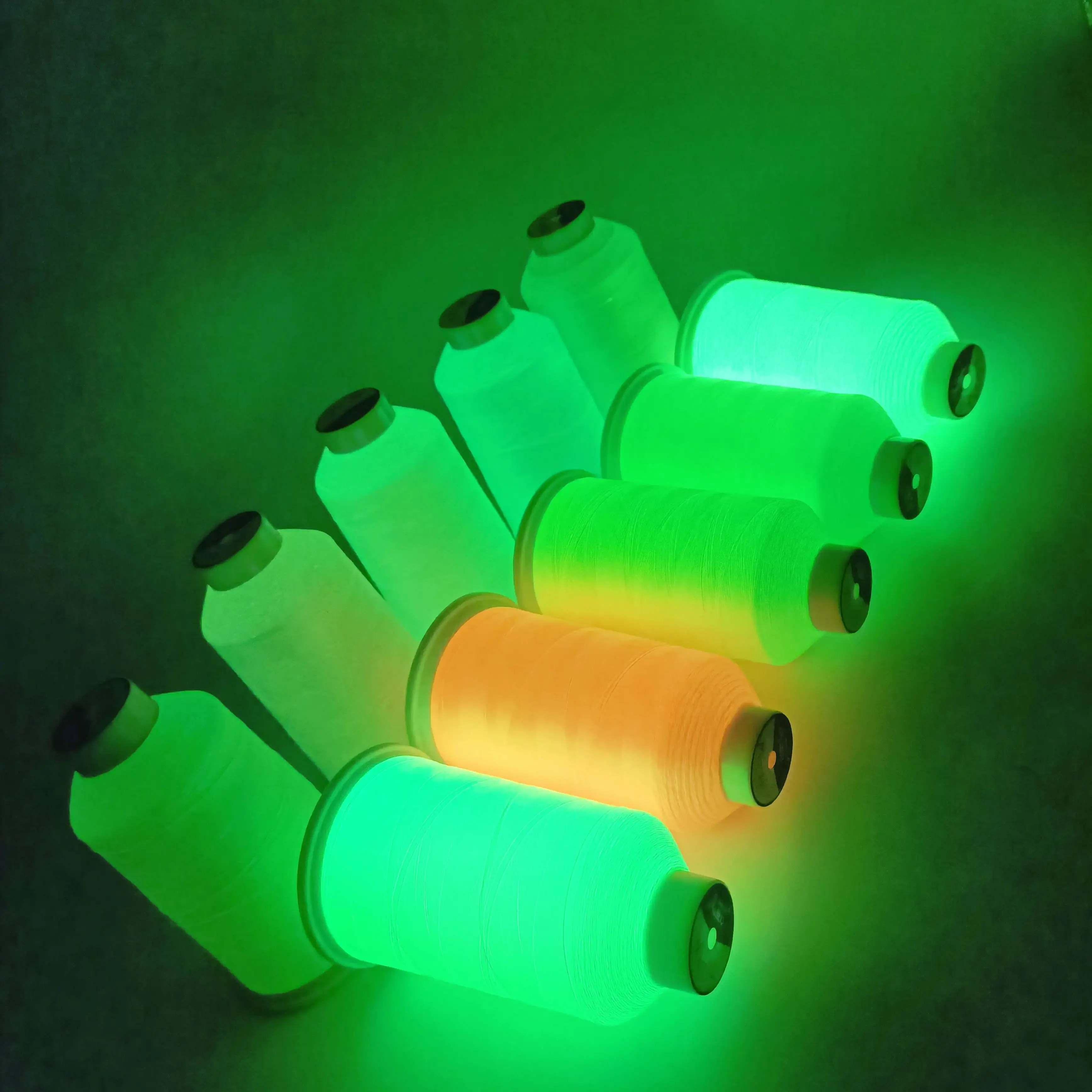 benang luminous thread glow in the dark white embroidery polyester thread 150d 2 for cross stitch