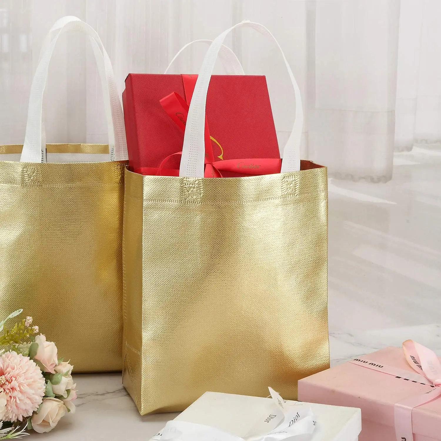 Hot Christmas Gift Candy Birthday Party Reusable Men Women Tote Metallic Large Golden Non-Woven Bag