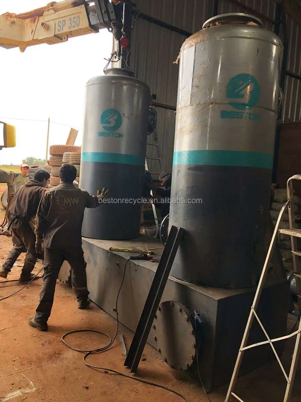 Beston Group BLJ-16 12-16T/D pyrolysis machine waste tyre pyrolysis to fuel oil plant with installation pyrolysis machine
