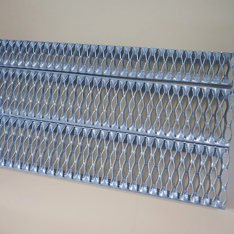 Customized non-slip walkway boards for shipyards Perforated treads grip strut staircase boat boards non-slip boards customized