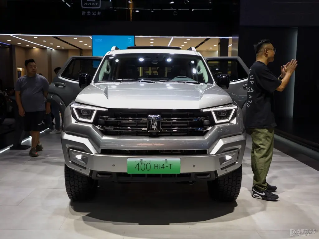 Танк 400 HI4 T 9AT 2024 электромобиль для взрослых внедорожник Toyota Land Cruiser продажи