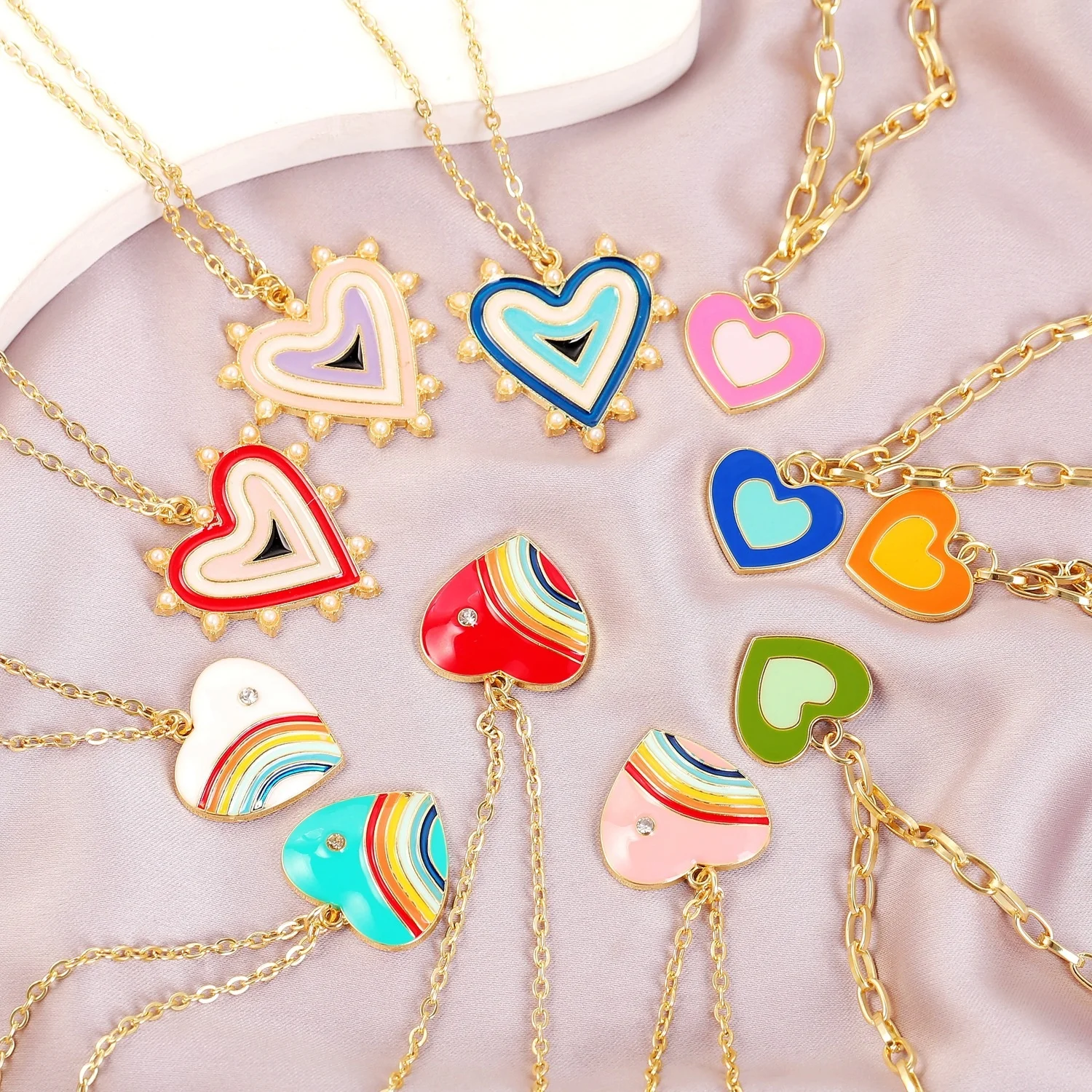Good Quality Promotional Fashion Custom Rainbow Crystal Love Heart Pendant Healing Necklace Jewelry