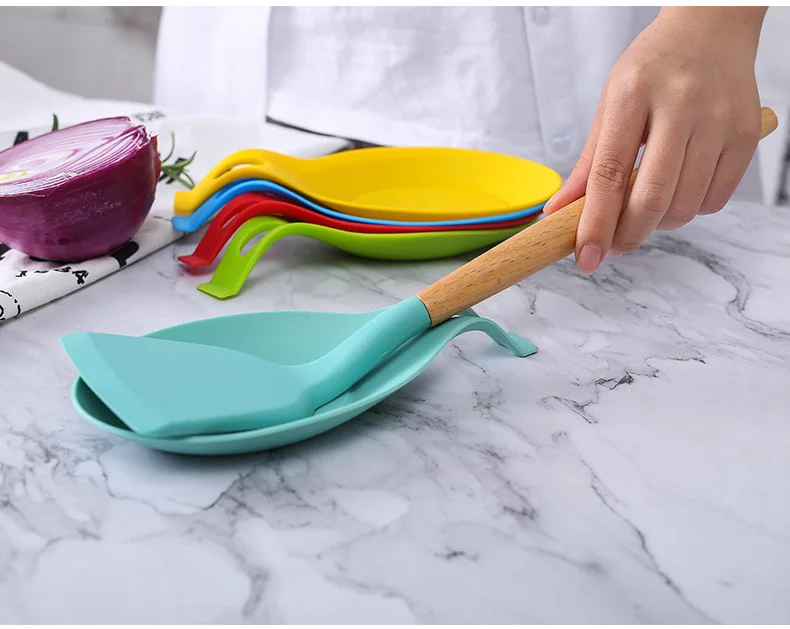 Multipurpose Silicone Spoon Rest Pad Food Grade Silica Gel Spoon Heat Resistant Put Mat Device Kitchen Utensils kitchen dishes