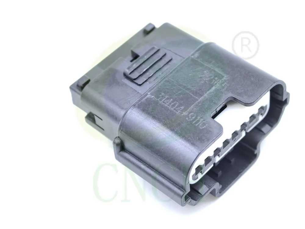 8 Pin Female Waterproof Auto Electrical Connectors Equivalent To Molex 31404-9110