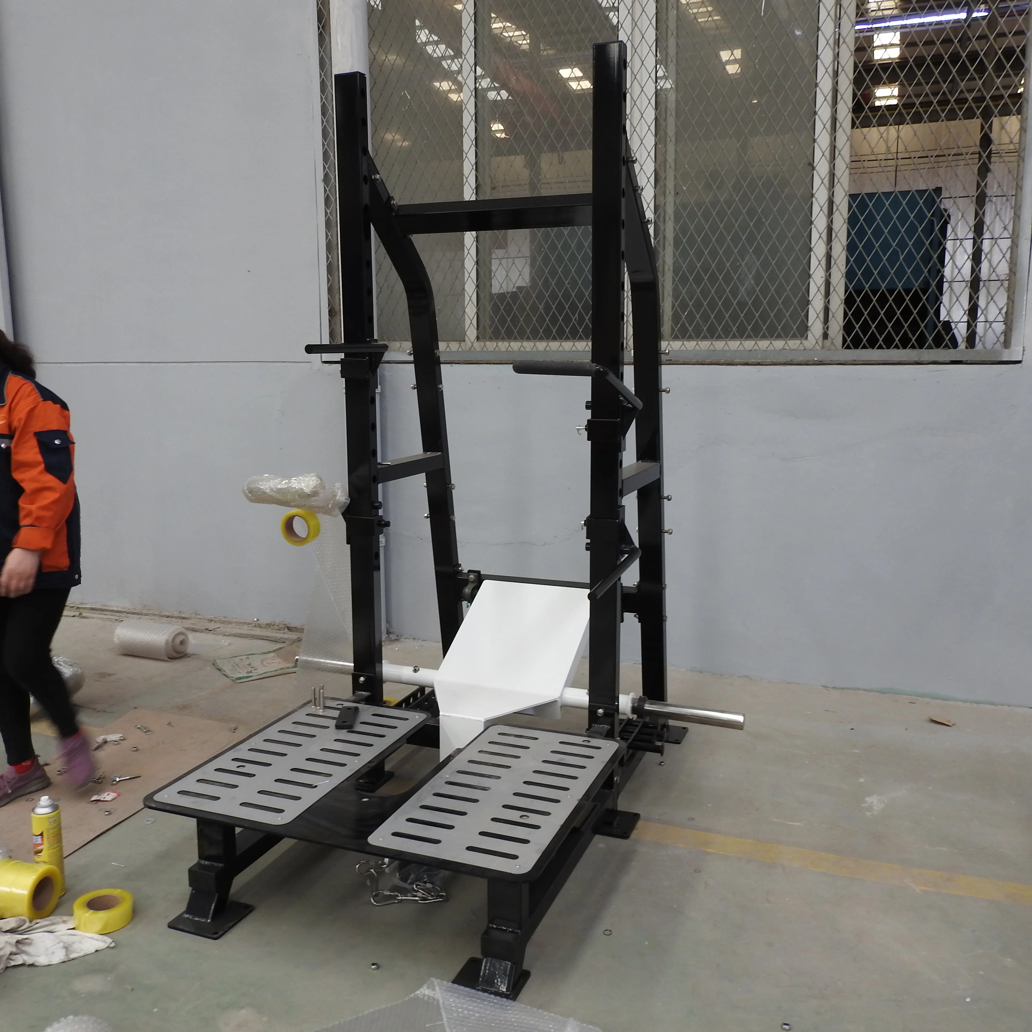 Fitness Equipment Plate Loaded Hip Belt Squat Machine Pit Shark Short Frame Belt Squat Body Weight Machine