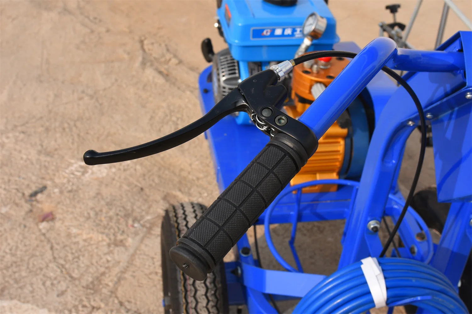 Plastic runway lineation equipment cold spray road marking machine hand push spray line machinery