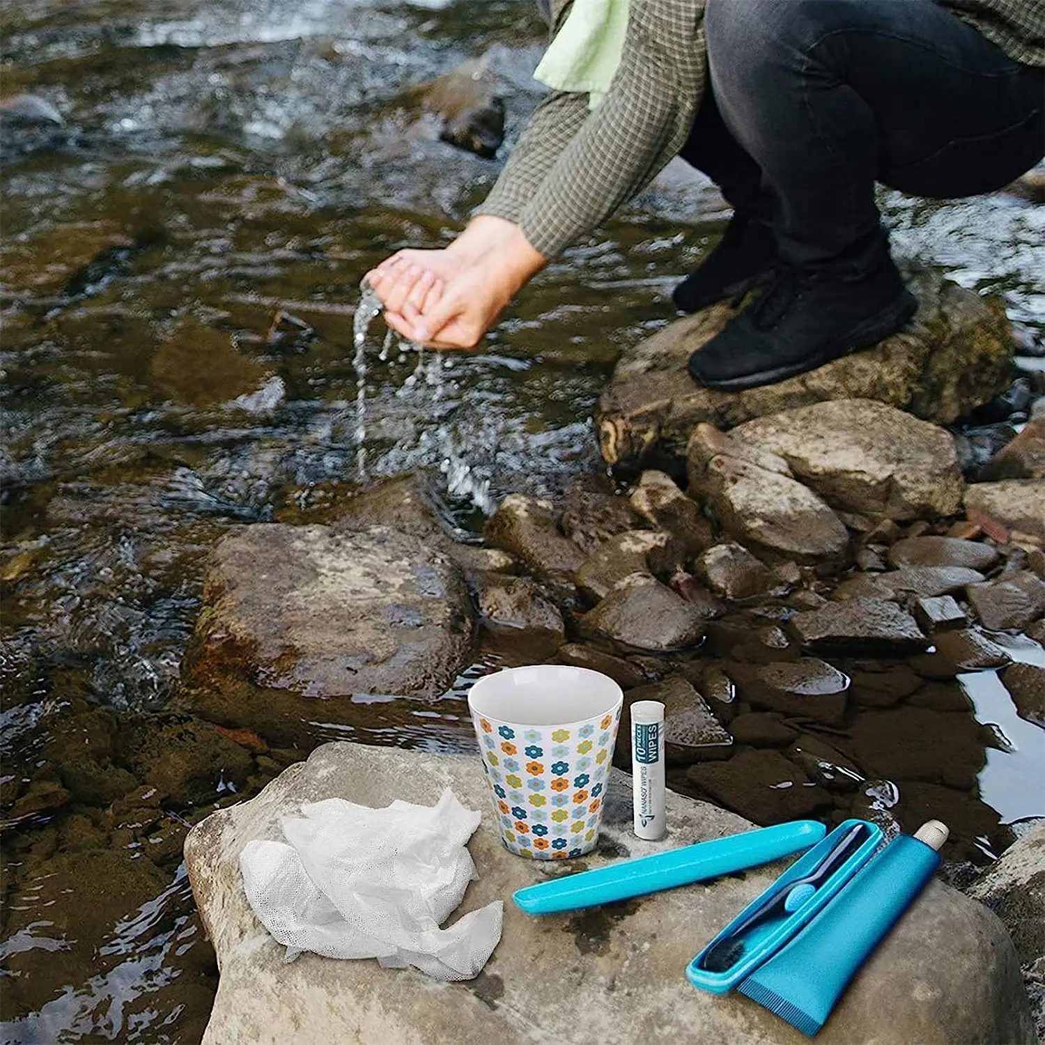 Compressed Wipes, Towels, or Compact Toilet Paper Tablets,for Travel, Home, Outdoor Activities (Daily Use(100)