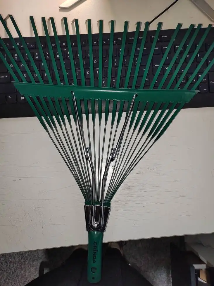 Wooden Handle Steel Rake