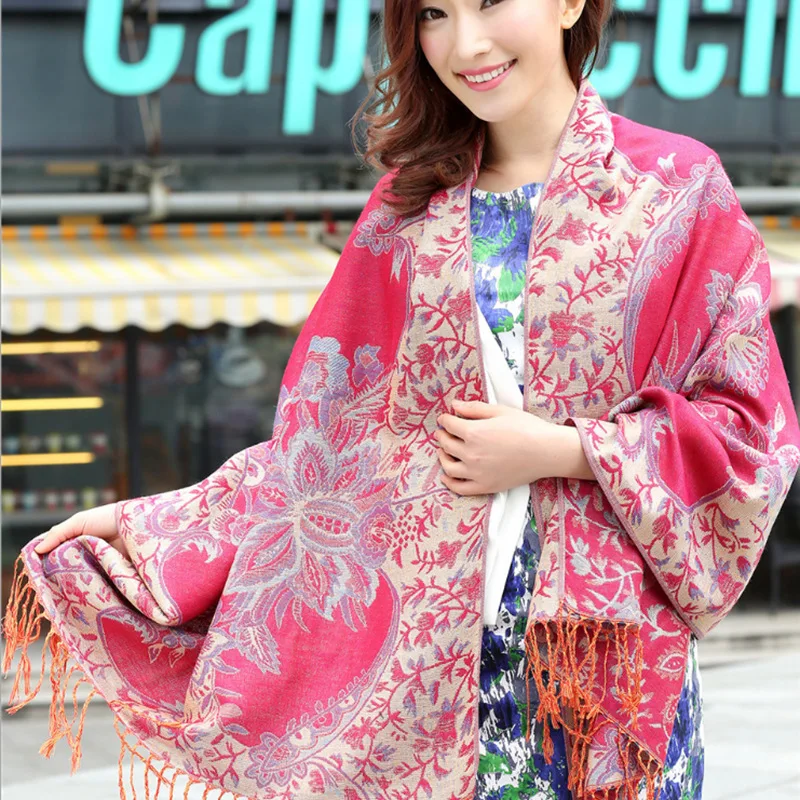 Stylish Retro Women Scarf With Tassel Double Face Golden Line Jacquard Printing Scarf Manufacturer Wholesale
