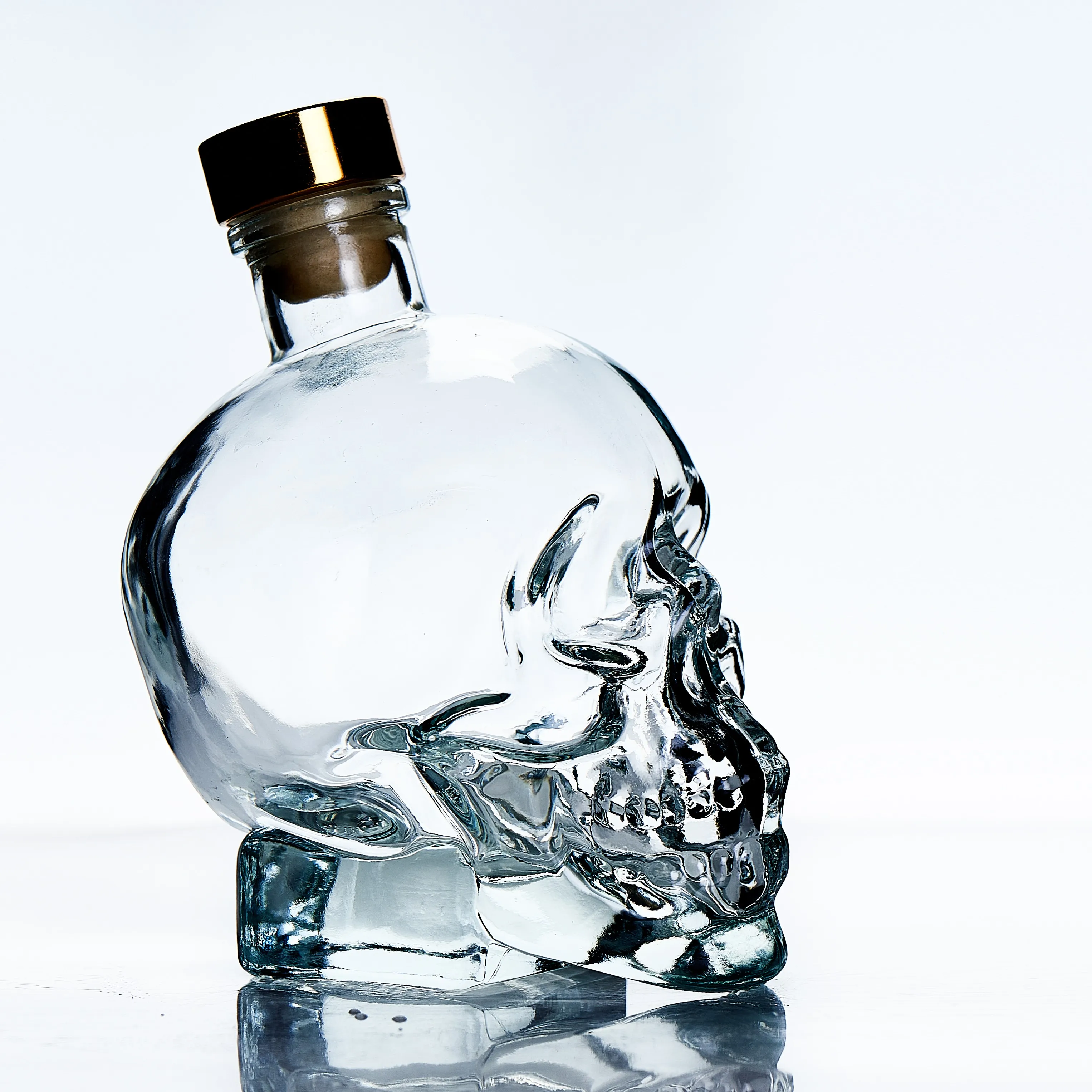 2022 new design glass decanter skull decanter bottle whiskey vodka bottle