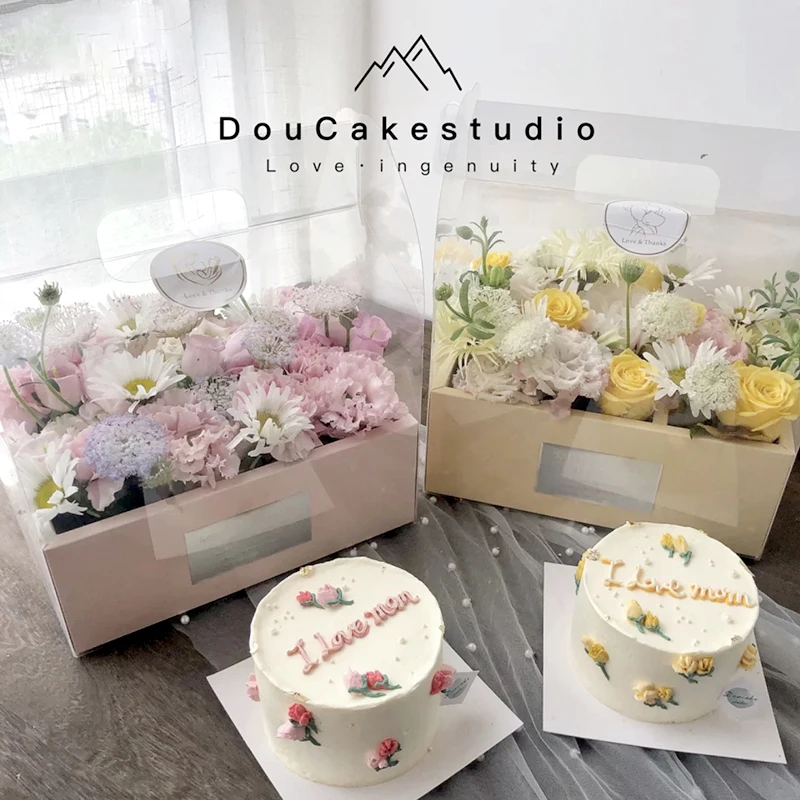 2022 PVC Transparent Flower Gift Box Clear Small Cake Box Packaging Festive Wedding Birthday Party packaging boxes with Handle