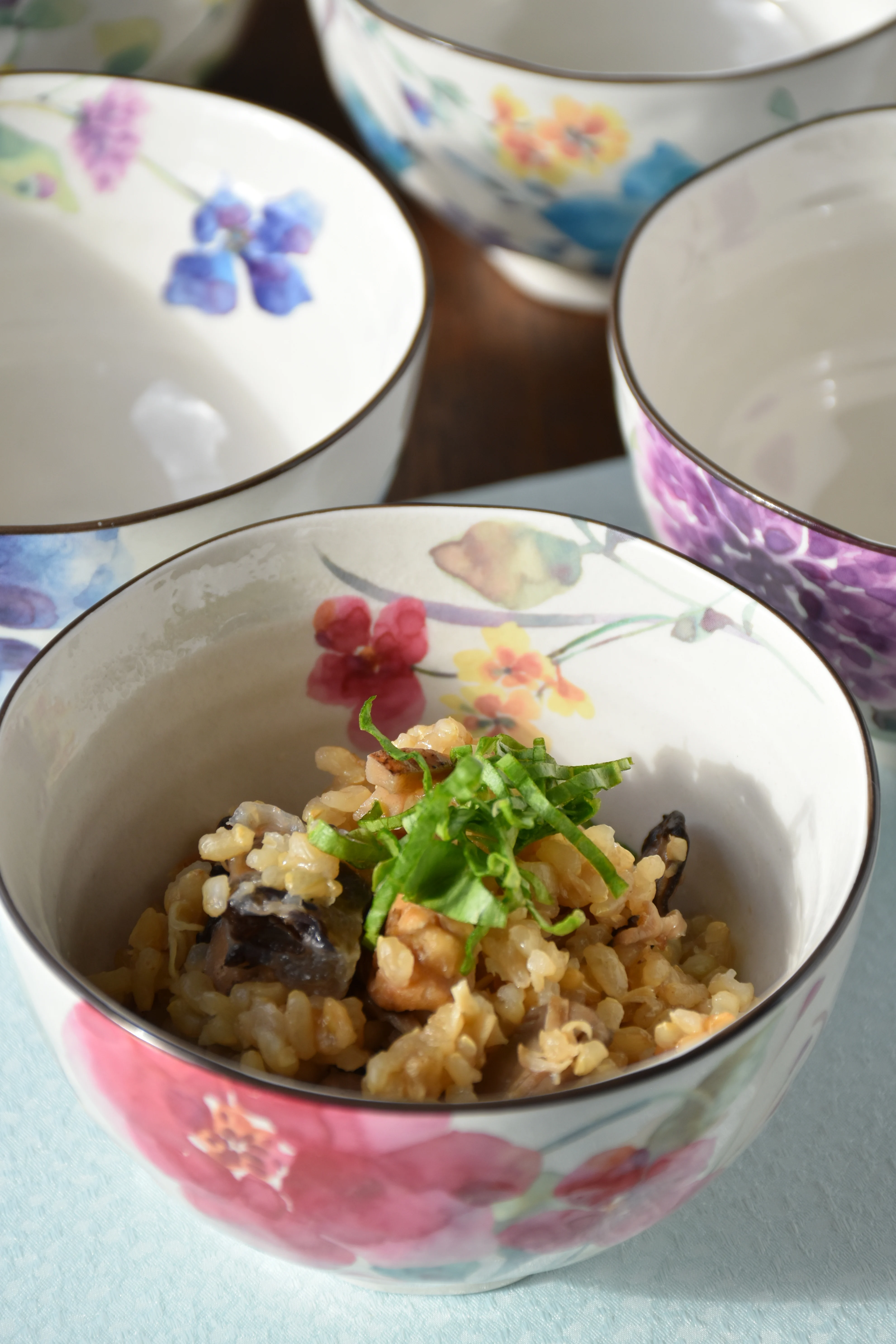 Wholesale  hot sale stocked large three-dimensional porcelain Japanese bowl ceramic