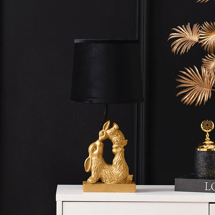 Custom Gold Resin Rabbit Bedroom Side Lamp Romantic Atmosphere Desk Lamp Animal Statue Table Lamp For Restaurant