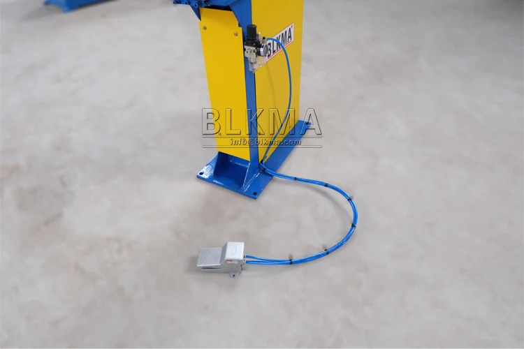 HVAC Air Pneumatic Corner Shearing Notcher Machine for Sale/Metal Sheet Cutting
