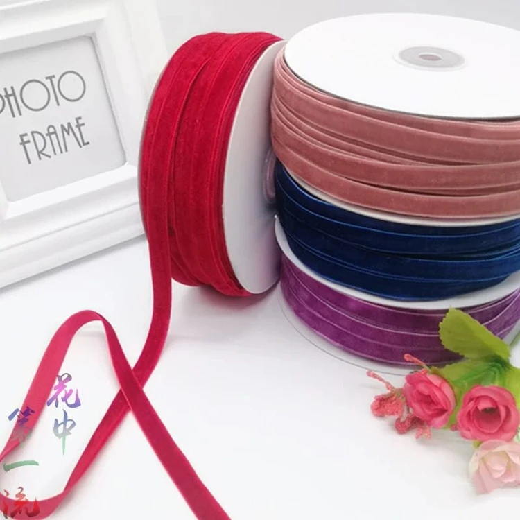 Spot wholesale 3mm - 50mm wide inelastic single and double sided velvet ribbon, used for decoration.