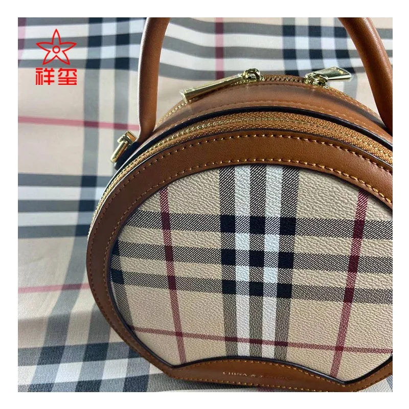 Print Leather Check Design PVC Synthetic Leather Woven Backing for Bag and Cosmetic Case