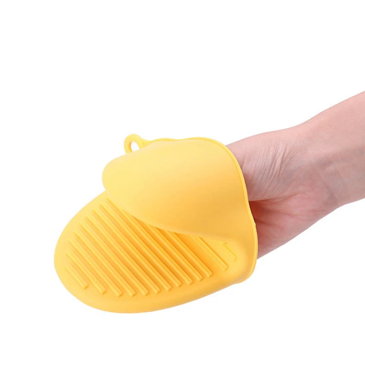 Silicone Oven Grab Mitt / Pot Holder - Various Colours Silicone Oven Grab Mitt