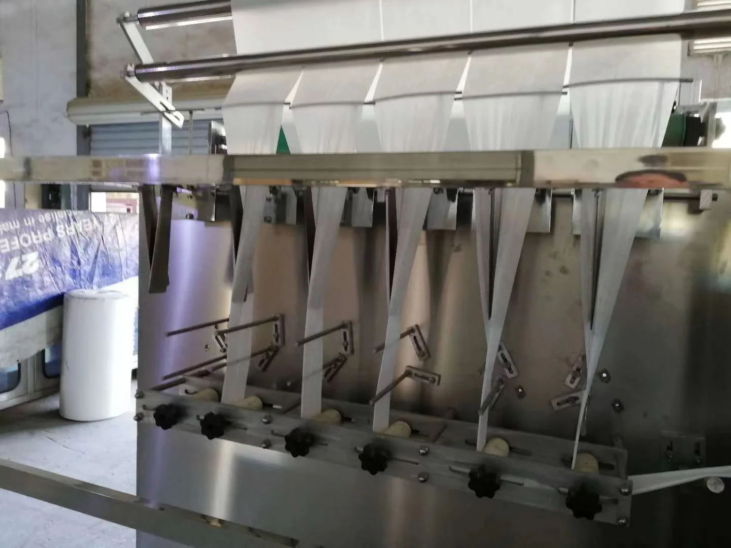 Four Side Seal Alcohol Pad Wet Tissue Lens Wipes Making Machine