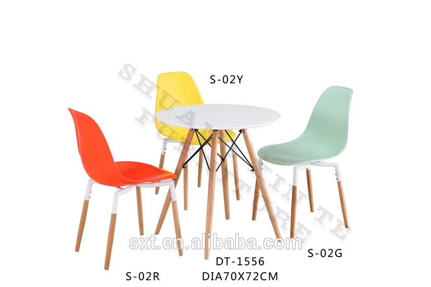 Hot sale wholesale PP plastic modern solid wooden fabric dining room chair design