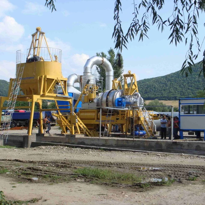 Mobile Asphalt road construction machine mini QLB20 asphalt mixing plant Asphalt forced mixer