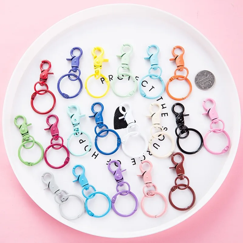 Popular Candy Color Metal Lobster Claw Clasp KeyRing Spray Painted Metal Dog Buckle Key Chain Pendant Key Chain Ring Accessories