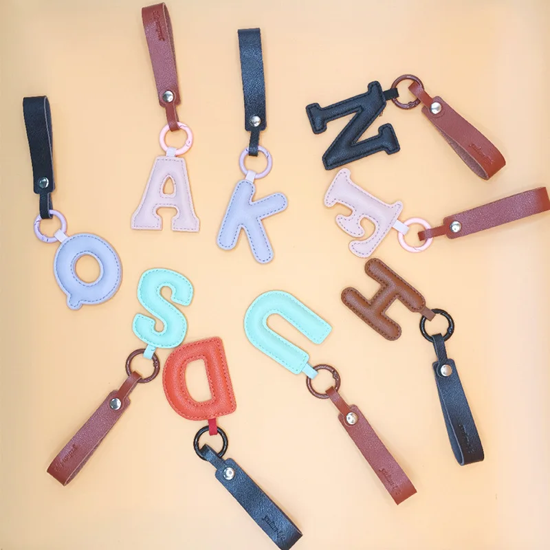 Wholesale Custom Leather Letter keychain A-Z Alphabet Initial Keychain Sets PU Leather Keychain With Leather Strap