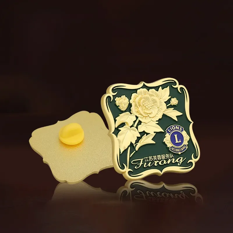 High quality Low Frequency Cute Cartoon Key chain Seal Waterproof Label Custom Metal Painted Key Chain