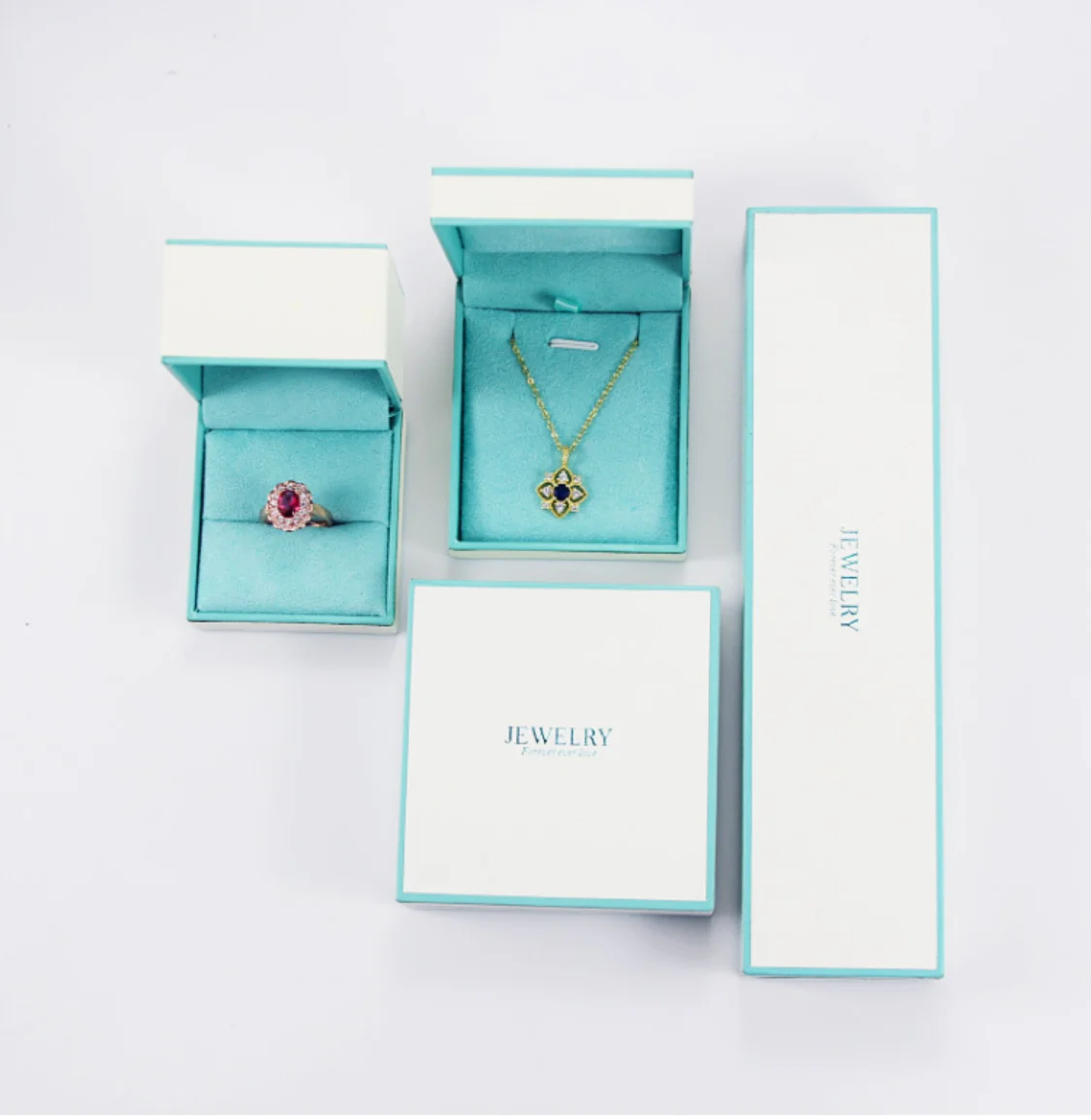 2023 Pretty green long chain gift jewelry package box bracelet boxes for lady girls