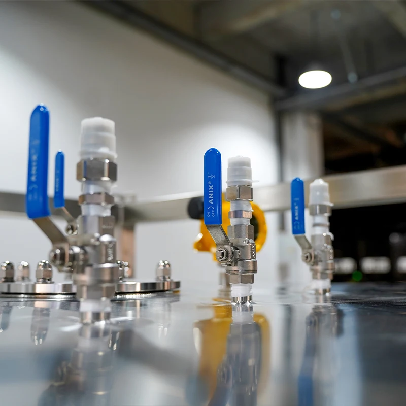 Metal Storage And Transport 1000L Tanks Chemical Storage Tank Suitable For Various Scenarios