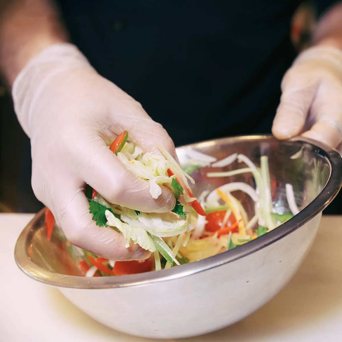 GLOVEMAN clear powder latex free waterproof oil touchscreen examination laboratory household PVC vinyl disposable gloves