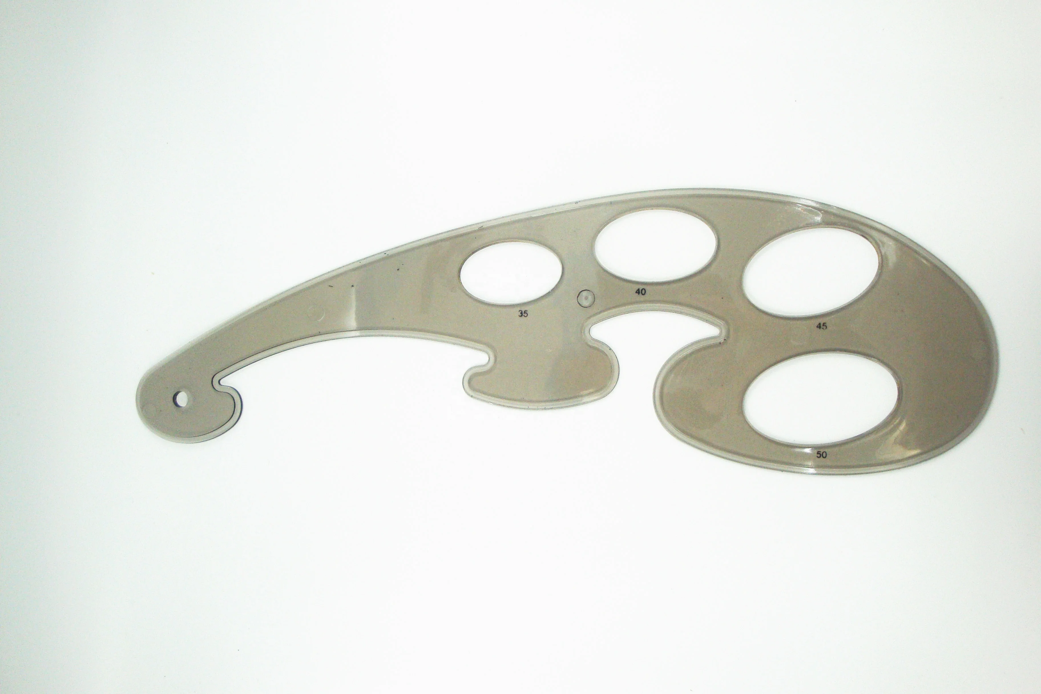 Французская кривая линейка для шитья