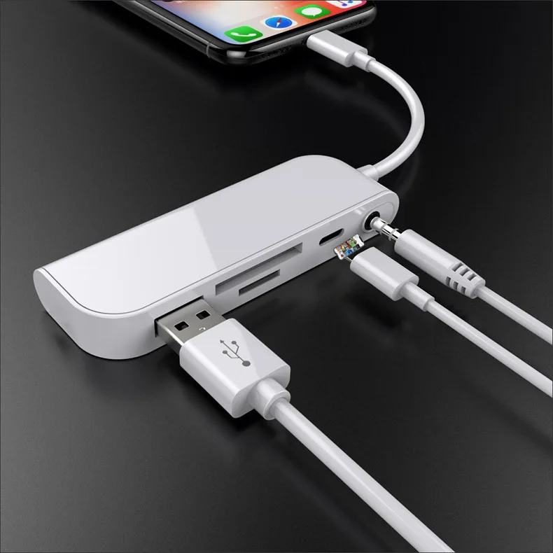 Applicable for iphone OTG card reader with 3.5mm mobile phone iPhone five-in-one card reader SD TF card + charging