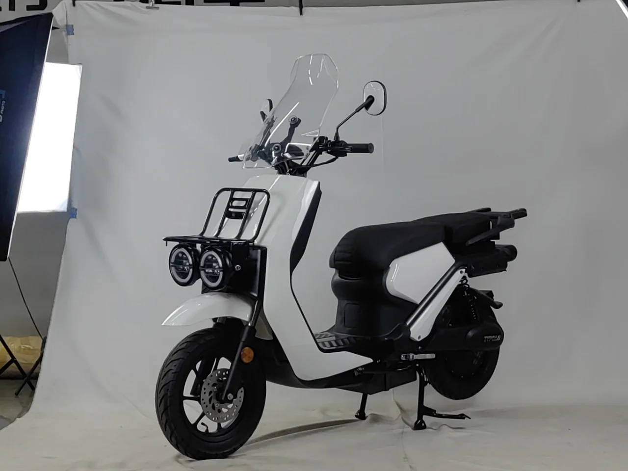 VIMODE 2023 Fashionable Utility Electric Motorcycle Long Range Electric Delivery Scooter