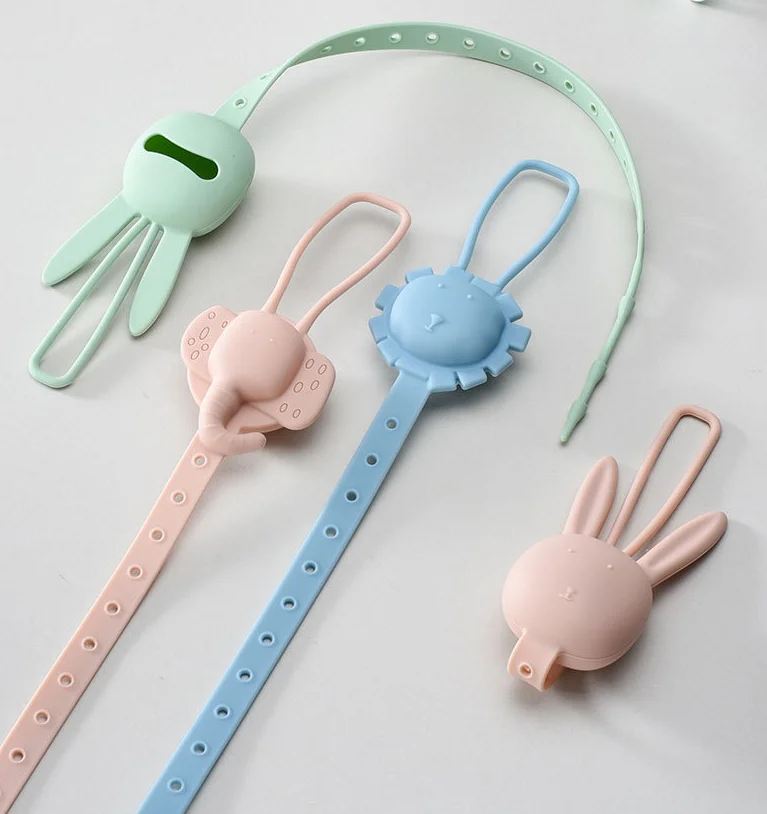 BPA Free Cute Animal Design Stretchable baby toy strap Silicone Pacifier Clips Straps Anti Falling Baby Toy Secure Straps Holder