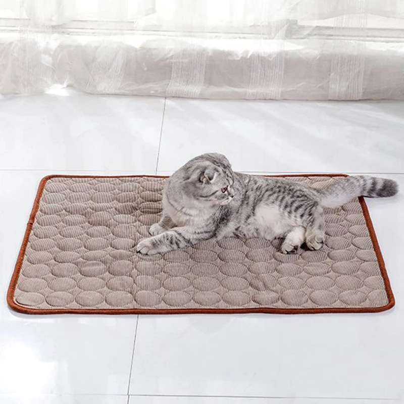 High Quality Cheap Cats Cycling Gel Waterproof Reusable Ice Cool Pad Summer Nature Cold Sense Cat Pet Dog Cooling Mat