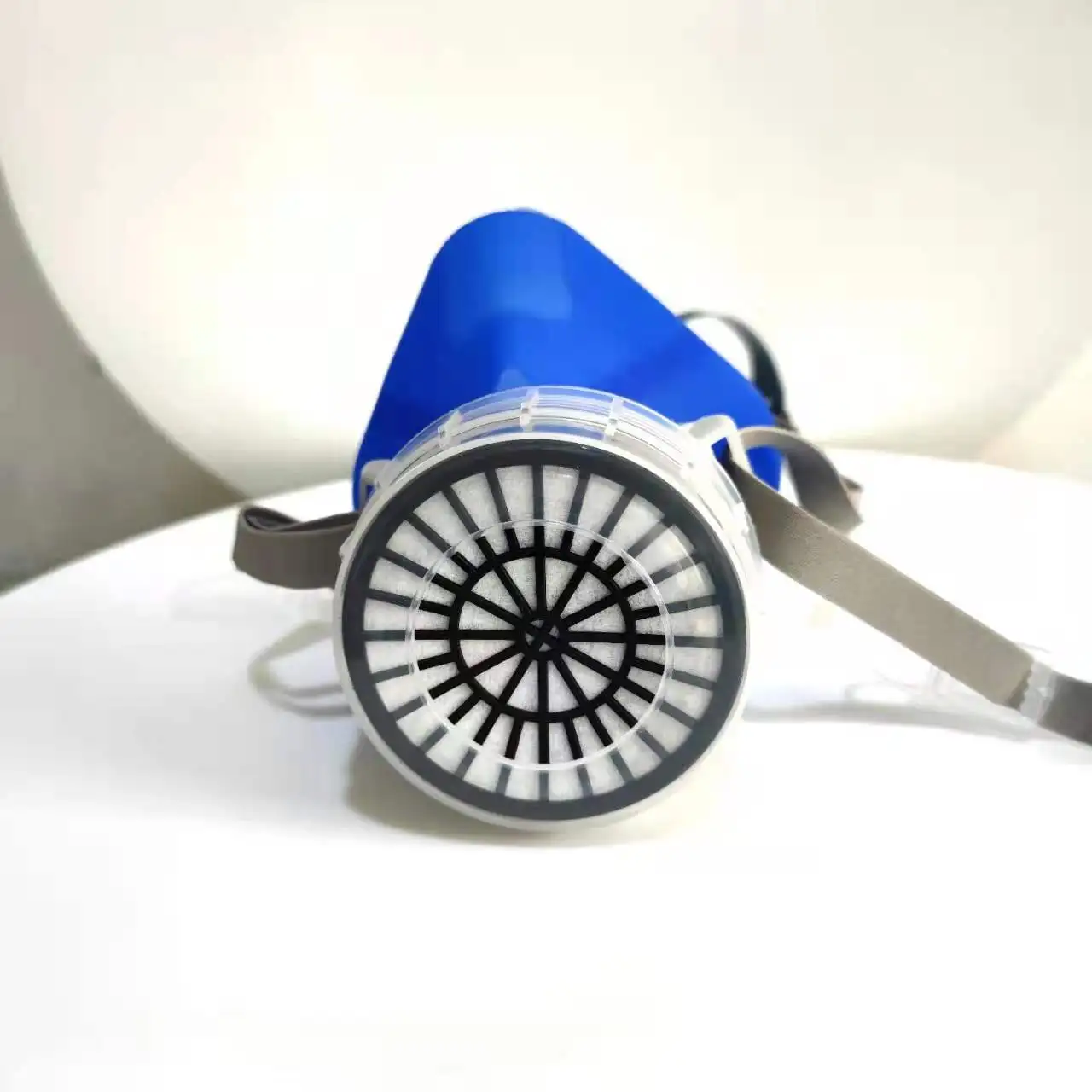 Респиратор для химических веществ с защитой от