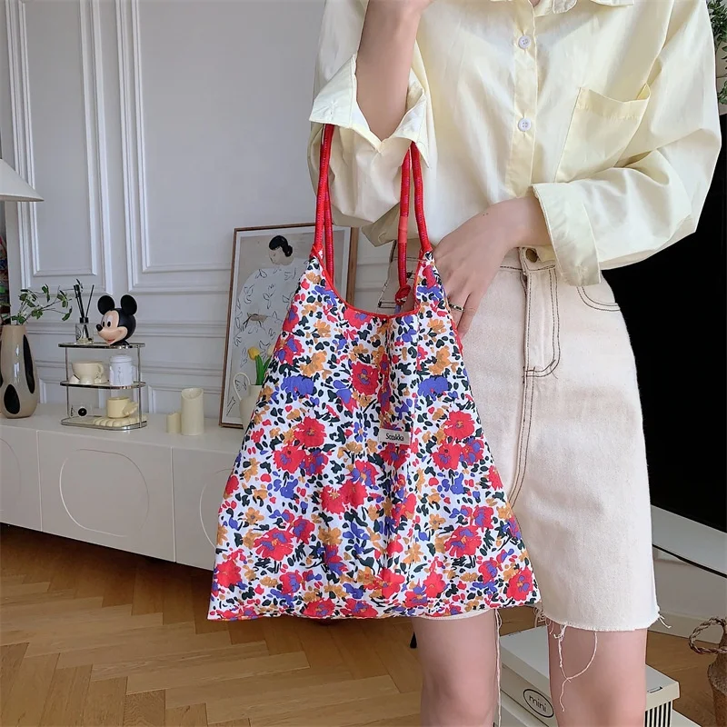 Large capacity Hand Drawstring Underarm Bag Lightweight floral portable cotton shopping shoulder bag