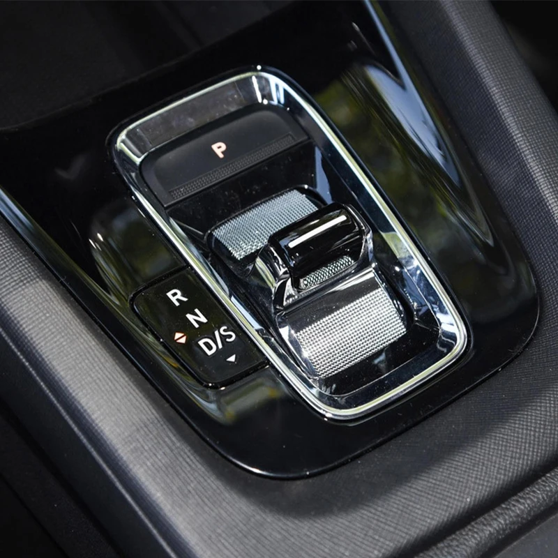 Octavia skoda akskswar seater sedan price octavia automobile volkswagen gasoline scoda skoda octavia 2024