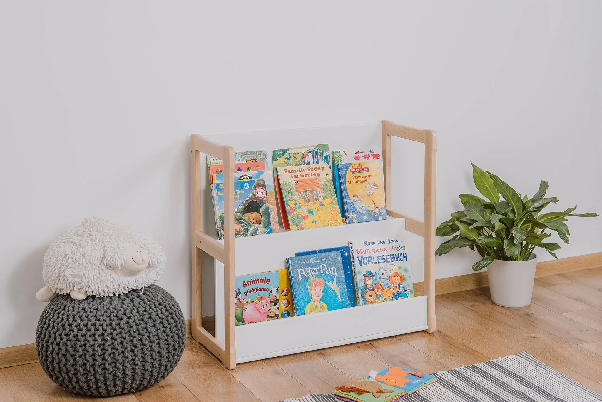 Small Size Wooden Bookshelf Kids Room Modern Design Kids Bookshelf Storage