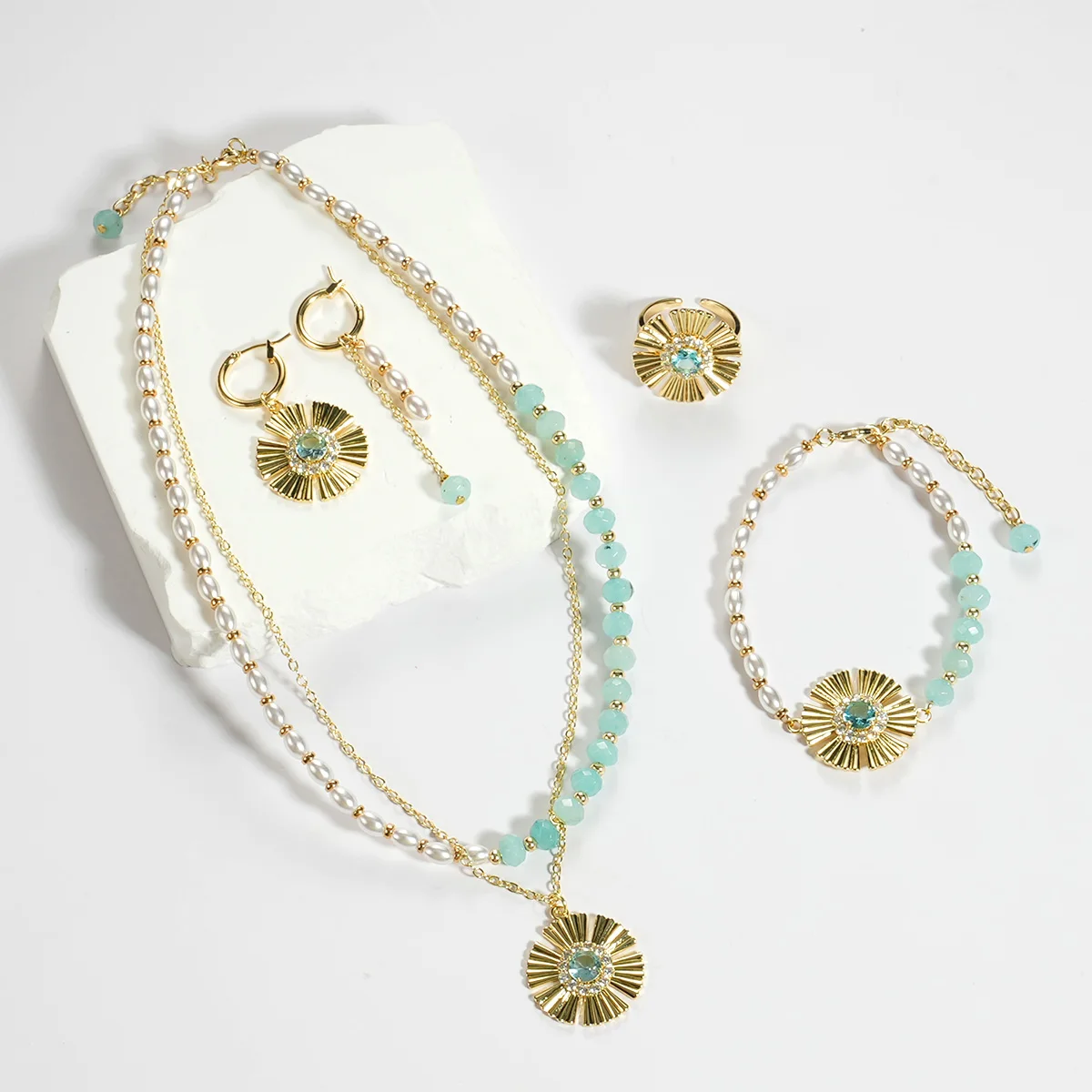 Trendy 18k Gold Plated Charms Crystal Accessories Pendant Rings Pearl Necklace Fashion Jewelry Sets For Women