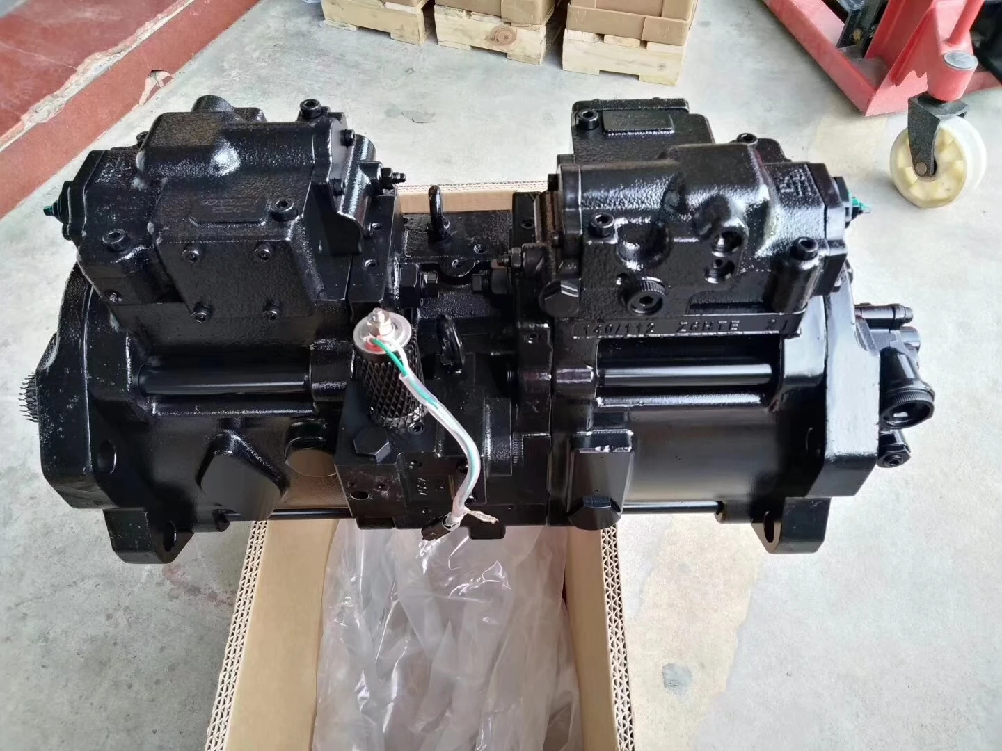 OTTO Construction Machinery Parts Excavator JCB260 215/11480 Hydraulic Pump