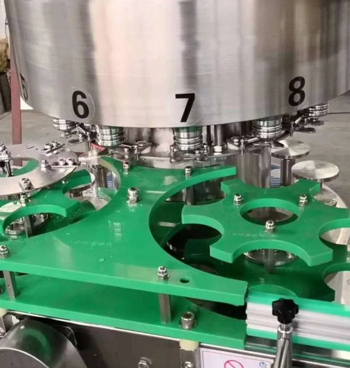 24 heads automatic equal liquid level filling machine low vacuum filling machine