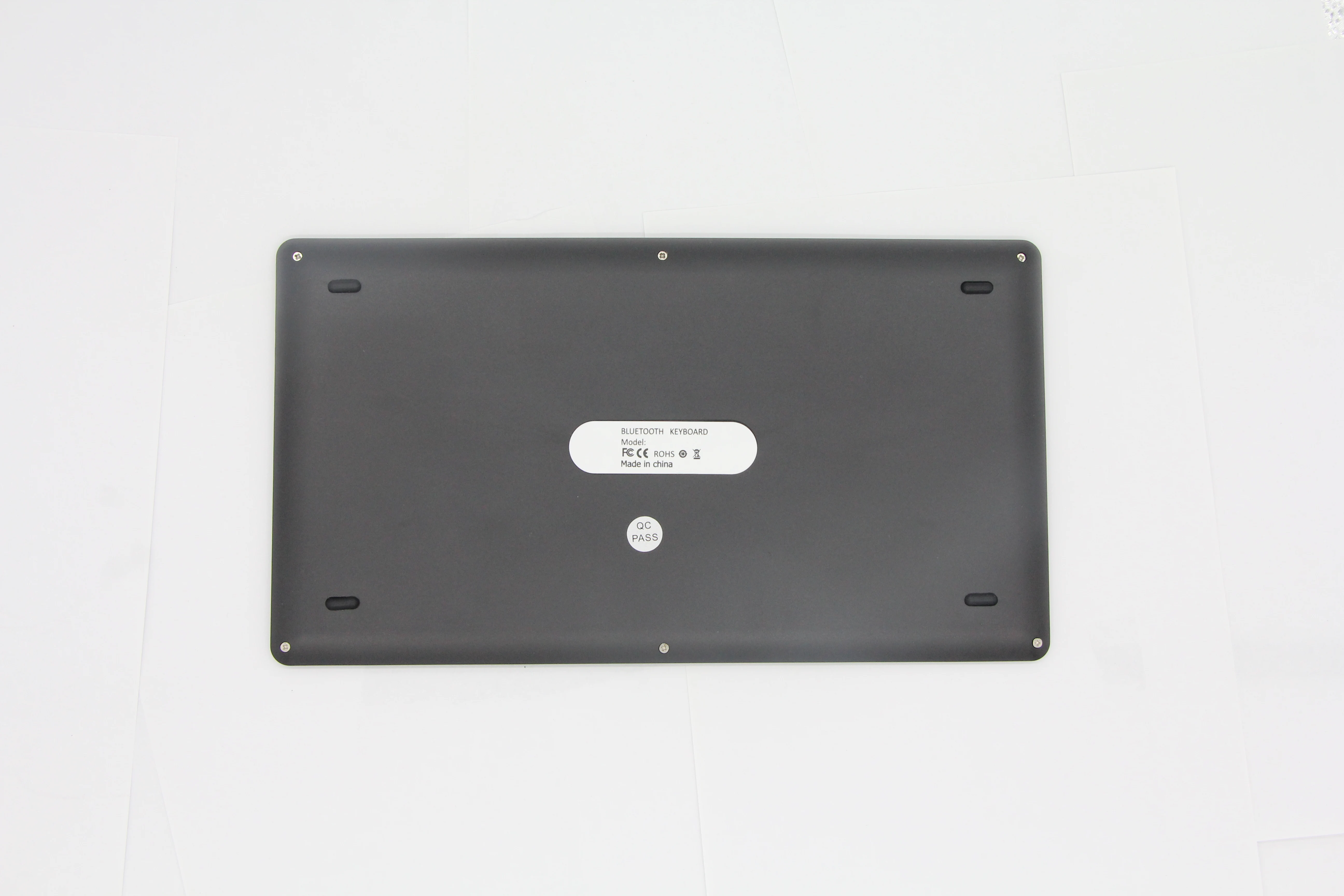 BT 3.0 Cordless Ultra Thin Keyboard  Scissors Type  BT Wireless 78 Keys keyboard With  Mobile Holder function