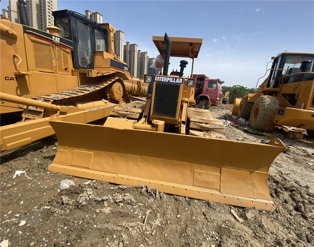 Used CAT Bulldozer d3c/used caterpillar bulldozer D3 D6 D5 D7 from Japan for sale