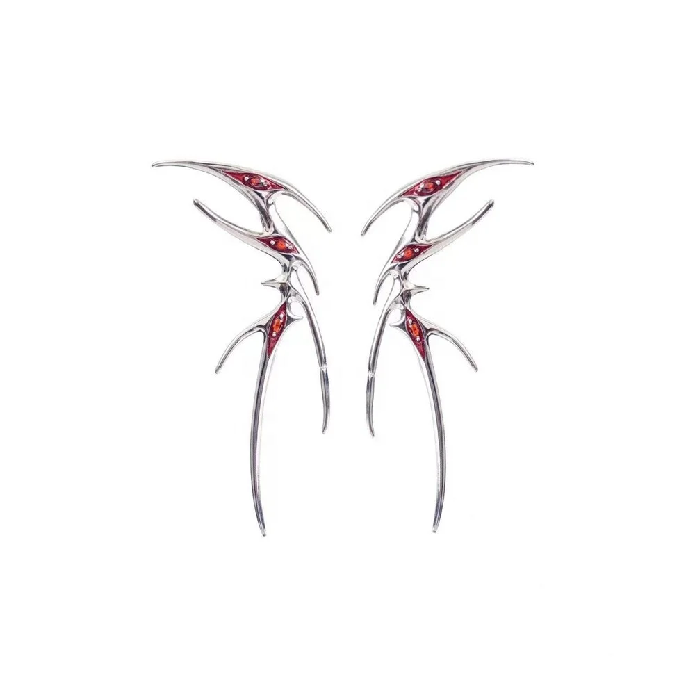 Irregular Thorn Street Gothic Cyberpunk Jewelry Futuristic No Piercing Alien Creature Blood Butterfly Ear Cuff
