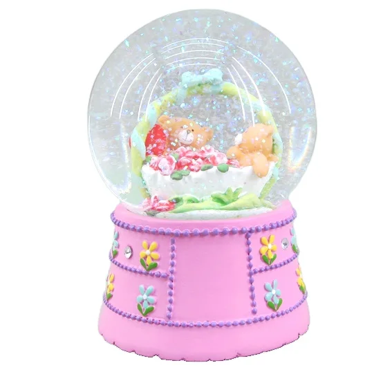 Hot sale Wedding Favor Gifts Water Globe Resin Bride Figure Snow Globe Decoration