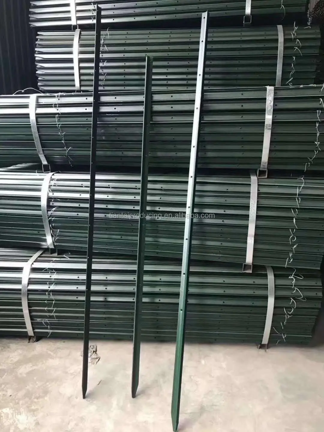 Wholesale  Fencing Y post galvanized /pvc coated Y post star picket for fence using