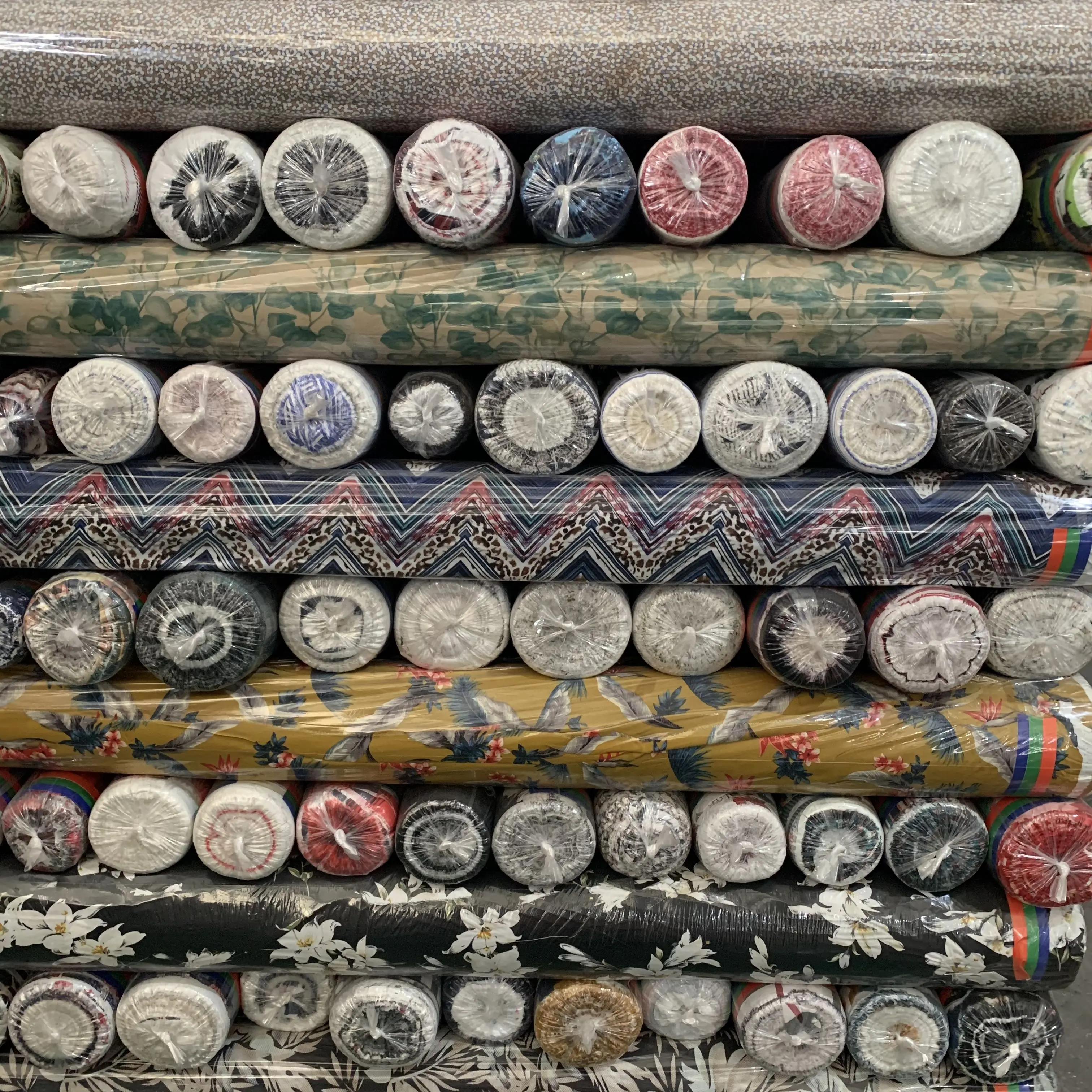 Hot sale wholesale crepe chiffon fabric in stock pure chiffon printed fabric textiles