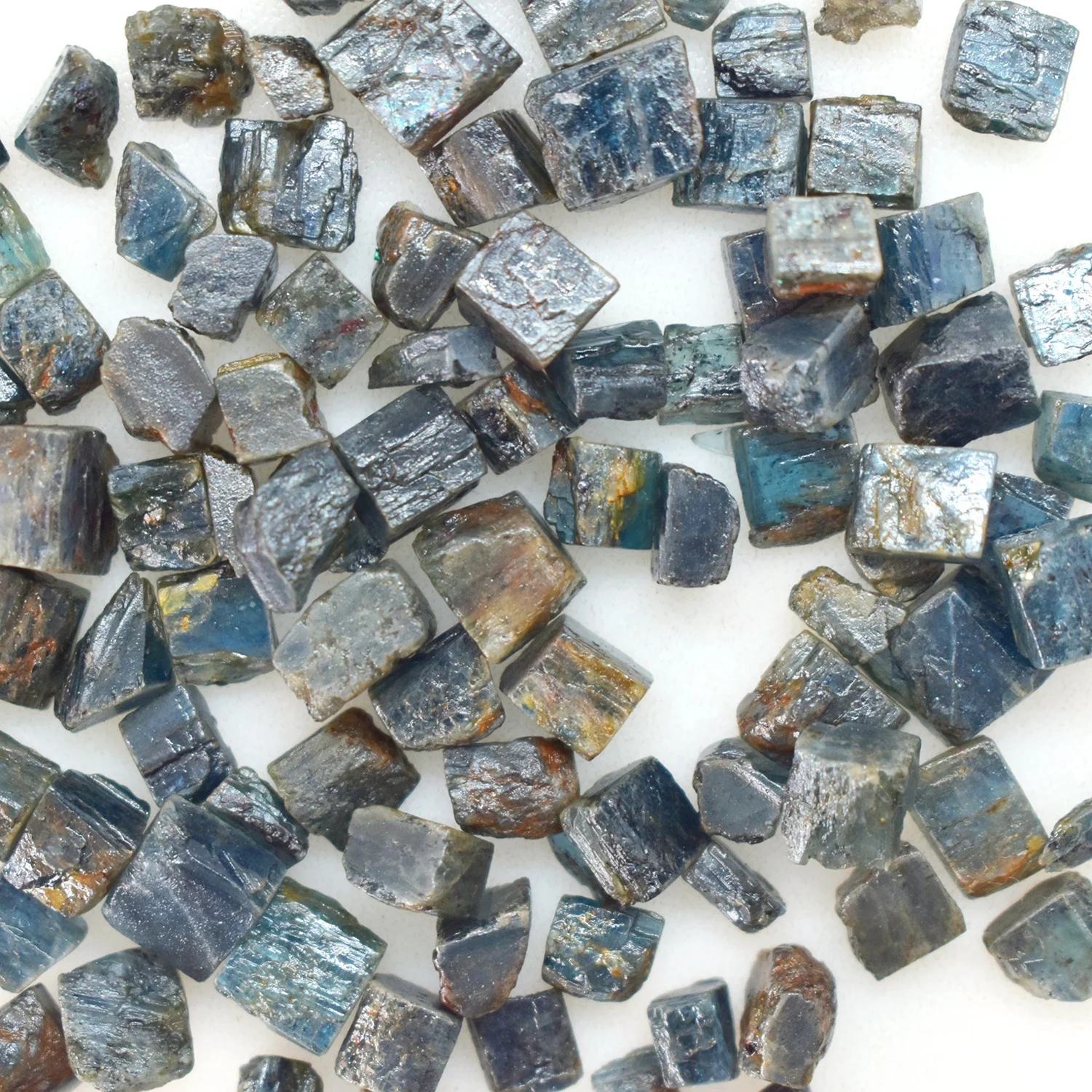 Moss kyanite loose raw rough stone high quality loose rough for jewelry making healing crystal kyanite unshaped raw beads supply